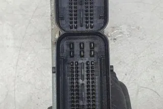 03G906018CD Блок управления двигателем Volkswagen Passat B7 Арт e12321619, вид 1