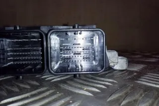 AV4112A650CJ Блок управления двигателем Ford Kuga 1 Арт e12317905, вид 1