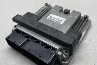 03L906022MK Блок управления двигателем Audi A4 B7 Арт e12316286, вид 1