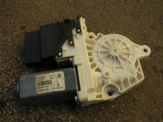 3C0959704B Моторчик стеклоподъемника Volkswagen Jetta 6 Арт e12307747, вид 1