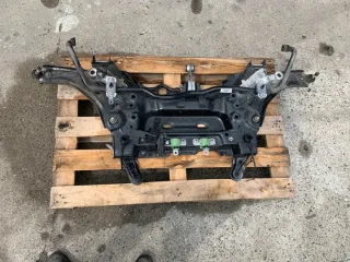 546117445R 546117445 Балка подвески передняя (подрамник) Renault Kangoo 2 Арт e12305184, вид 3
