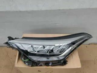 81150F418000 Фара левая Toyota C-HR Арт e12301215, вид 1