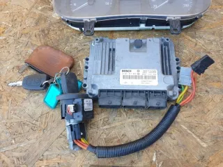 8200635663 8200961817 8200943312 Блок управления двигателем Renault Trafic 2 Арт e12293365, вид 3