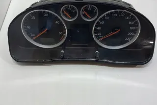3B1919880C Щиток приборов (приборная панель) Volkswagen Passat B5 Арт e12274571, вид 1