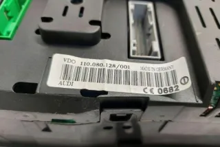 110080128001 Щиток приборов (приборная панель) Audi A6 C5 (S6,RS6) Арт e12273350, вид 3