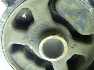 B4204T 30611143 Подушка крепления КПП Volvo S40 1 Арт e12271723, вид 4