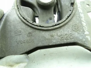 V04636226 Подушка крепления КПП Opel Astra G Арт e12271497, вид 5