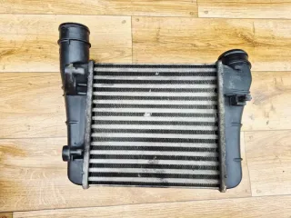 8E0145805F Интеркулер Audi A4 B7 Арт e12269760, вид 4