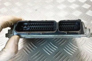 03E906023B Блок управления двигателем Skoda Fabia 2 Арт e12244691, вид 3