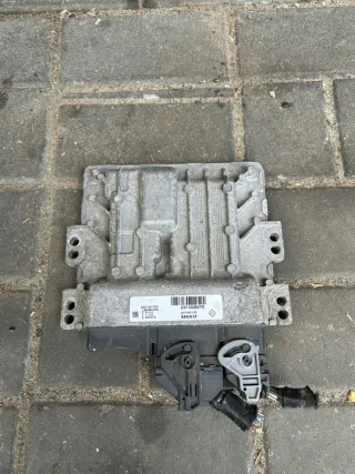 237100827S Блок управления двигателем Renault Master 3 Арт e12244384, вид 2