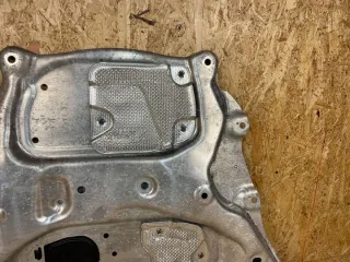 6878068 Декоративная крышка двигателя BMW X5 G05  Арт e12236759, вид 8