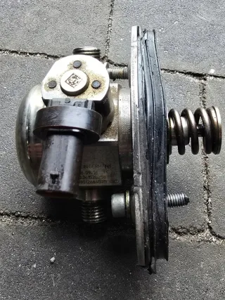 13517642466 0261520258 Насос топливный BMW 1 F20/F21 Арт e12226725, вид 2