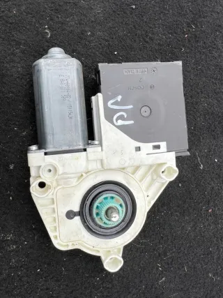 1K4837402Q 1K0959793G Моторчик стеклоподъемника Volkswagen Golf 5 Арт e12219071, вид 2