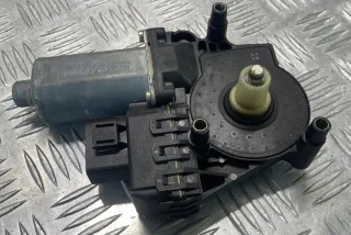 0130821774 Моторчик стеклоподъемника Audi A6 C5 (S6,RS6) Арт e12217605, вид 3