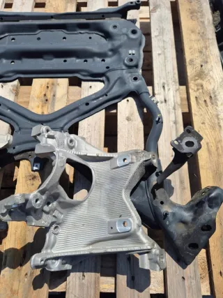 8W0399295E 8W0399296E Балка подвески передняя (подрамник) Audi A4 B9 Арт e12213506, вид 2