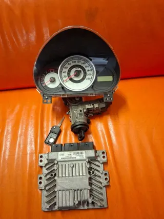 8V2112A650CD Блок управления двигателем Mazda 2 DE Арт e12170887, вид 2