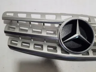 A1648880923 1648880923 Решетка радиатора Mercedes ML W164 Арт e12167499, вид 5
