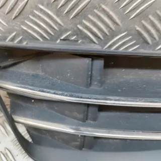 8W0807681R Решетка радиатора Audi A4 B9 Арт e12165720, вид 3