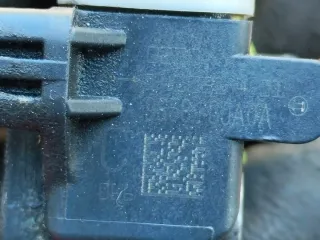 985813ja0A Датчик удара Nissan Juke 1 Арт e12153164, вид 4