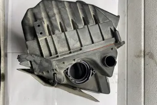 06B133837AK Корпус воздушного фильтра Audi A4 B7 Арт e12151655, вид 1