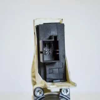 4F0959801D Моторчик стеклоподъемника Audi A4 B7 Арт e12134198, вид 1