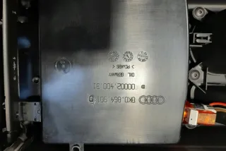 8K0864981D Подлокотник Audi A4 B9 Арт e12133974, вид 5