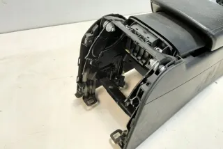8K0864981D Подлокотник Audi A4 B9 Арт e12133974, вид 6