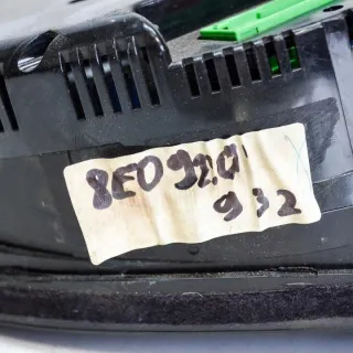 8E0920932 Щиток приборов (приборная панель) Audi A4 B7 Арт e12129248, вид 2