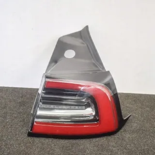 1077398 Фонарь задний правый Tesla model 3 Арт e12104953, вид 1