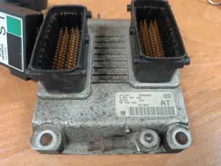0261207425 24456866 Блок управления двигателем Opel Astra G Арт e12093254, вид 2