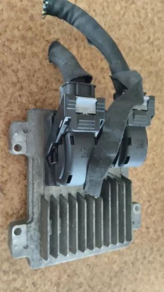 12638807 Блок управления двигателем Opel Astra J Арт e12093178, вид 3
