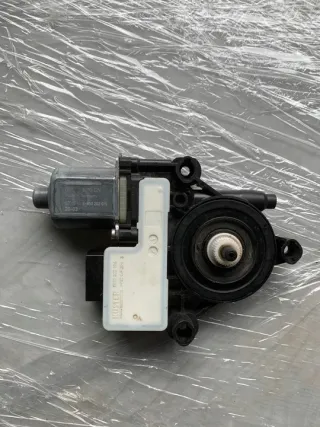 0130822724 Моторчик стеклоподъемника Seat Leon 3 Арт e12075605, вид 1