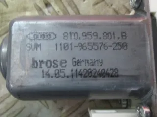 8T0959801B Моторчик стеклоподъемника Audi A5 (S5,RS5) 1 Арт e12073240, вид 4