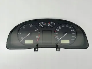 09051969906 Щиток приборов (приборная панель) Volkswagen Passat B5 Арт e12070598, вид 1