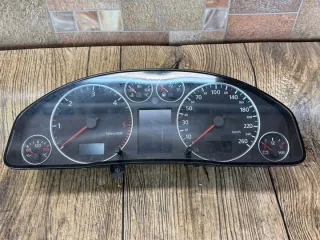 4B0920933G 5TGWERFGTWRT Щиток приборов (приборная панель) Audi A6 C5 (S6,RS6) Арт e12069956, вид 1
