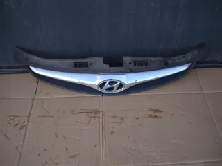  Решетка радиатора Hyundai i30 FD Арт e12057646, вид 1