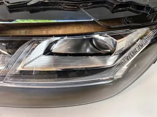 4M0941035 Фара левая Audi Q7 4M Арт e12039555, вид 2