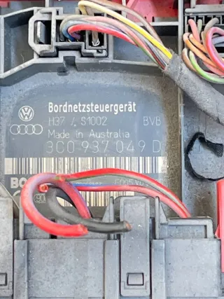 3C0937049D Блок предохранителей Volkswagen Passat B6 Арт e12036459, вид 2