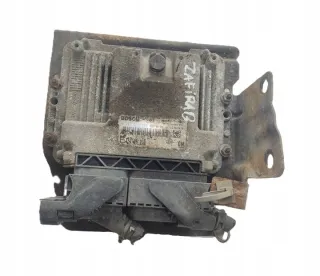 0281013593 Блок управления двигателем Opel Zafira B Арт e12030228, вид 1