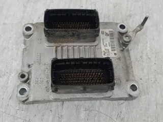 24420562 0261207722 Блок управления двигателем Opel Astra H Арт e12029925, вид 1
