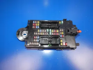 32209198 Блок предохранителей Volvo S60 3 Арт e11998019, вид 1