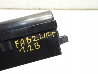 63598004 Блок предохранителей Skoda Fabia 2 Арт e11997088, вид 2