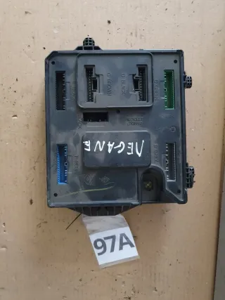 284B13297R Блок предохранителей Renault Megane 3 Арт e11996789, вид 3