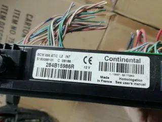 284B15986R Блок предохранителей Renault Megane 3 Арт e11996788, вид 3