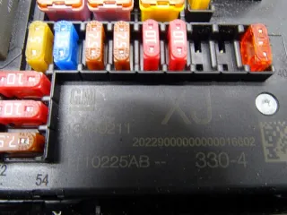 13449211 17499209863 Блок предохранителей Opel Astra J Арт e11995687, вид 7