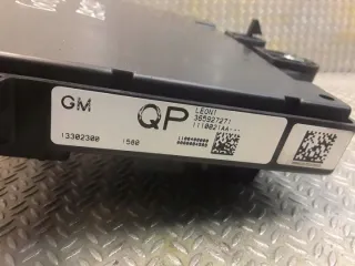 13302300 Блок предохранителей Opel Astra J Арт e11995676, вид 4