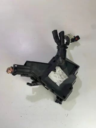 8v51-14b144-ba Блок предохранителей Ford Fiesta 5 Арт e11991576, вид 11