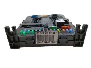 96640590800R Блок предохранителей Citroen C4 1 Арт e11991247, вид 4