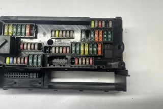 1670487 Блок предохранителей BMW 5 F10/F11/GT F07 Арт e11990486, вид 1