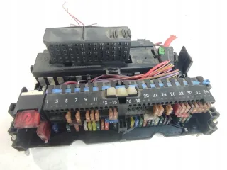8364540 8364542 Блок предохранителей BMW 3 E46 Арт e11990287, вид 1